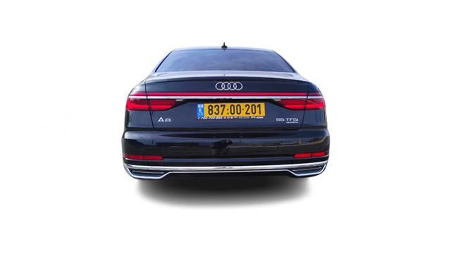 אאודי A8