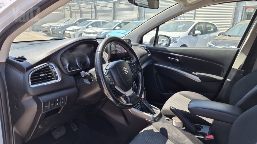 סוזוקי S-Cross
