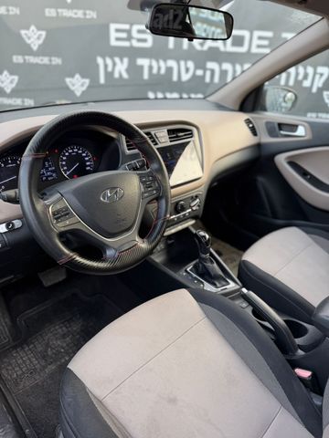 יונדאי i20