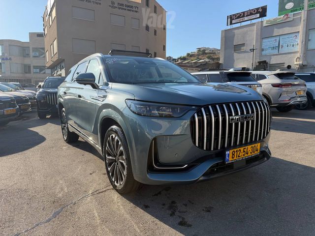 ג'אקו J8