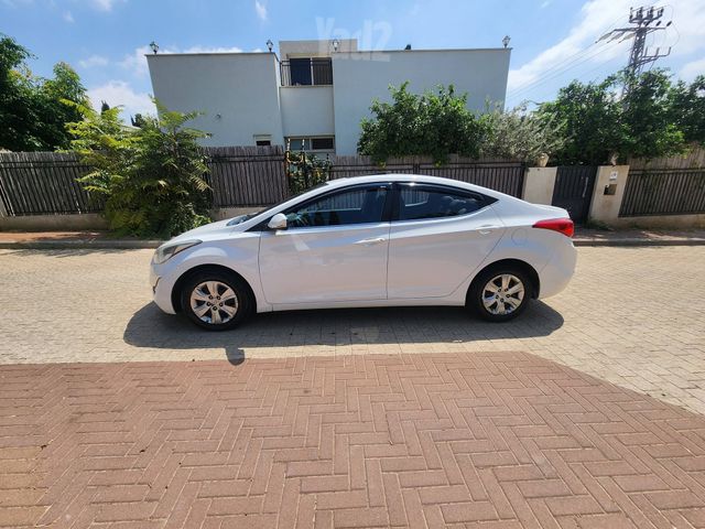 יונדאי I35