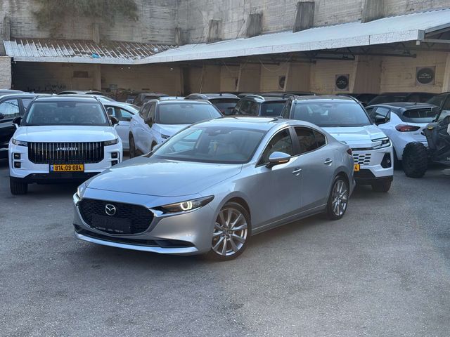 מאזדה 3