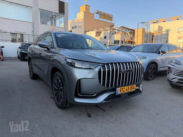 ג'אקו J8