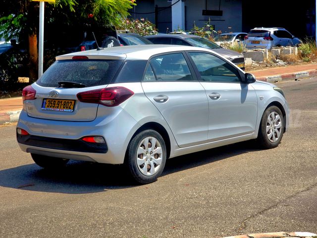 יונדאי i20