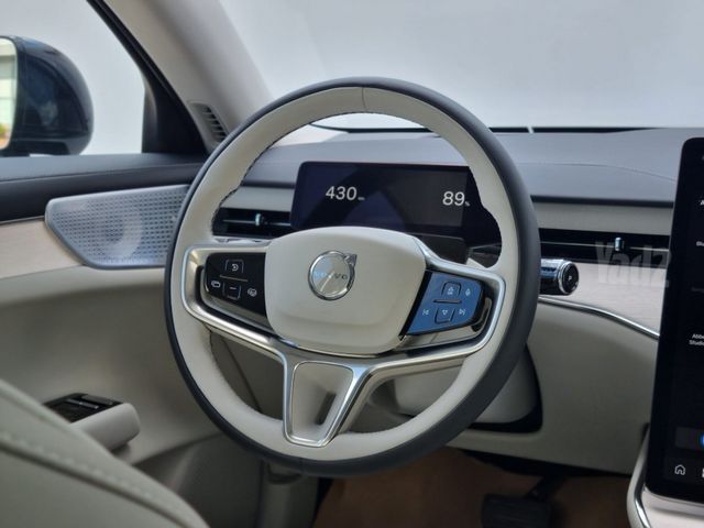 וולוו ES90