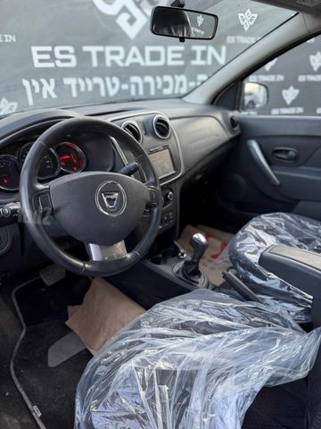 דאצ'יה סנדרו