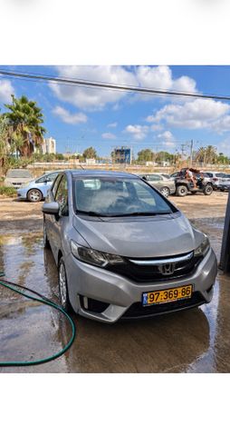 מודעת רכב הונדה ג'אז