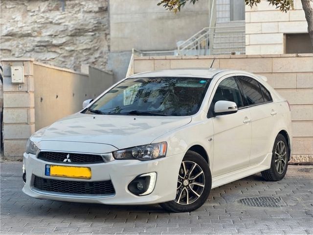 מיצובישי לנסר