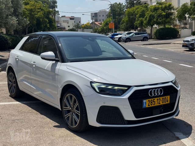 מודעת רכב אאודי A1