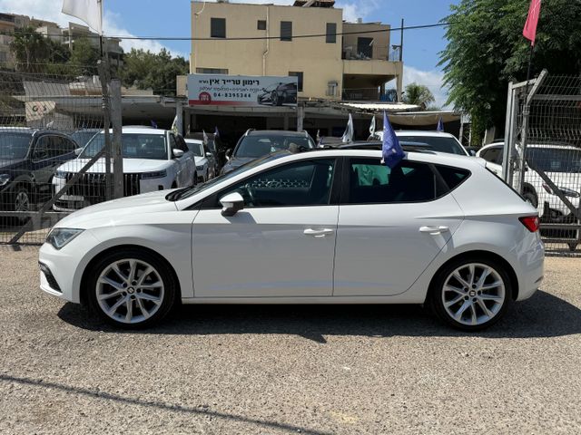 סיאט לאון