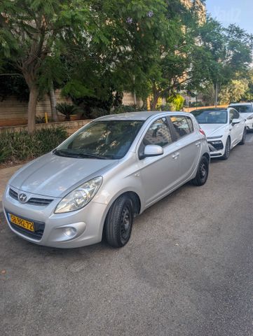 מודעת רכב יונדאי i20