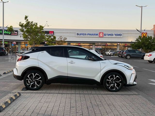 טויוטה C-HR