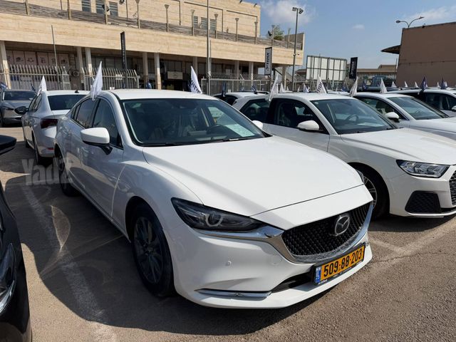 מודעת רכב מאזדה 6