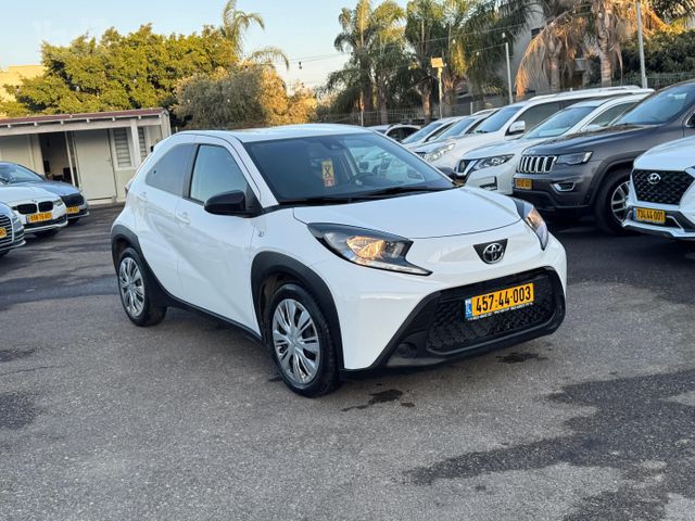 מודעת רכב טויוטה אייגו X
