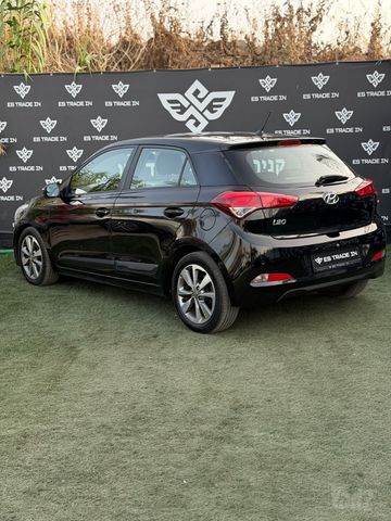 יונדאי i20