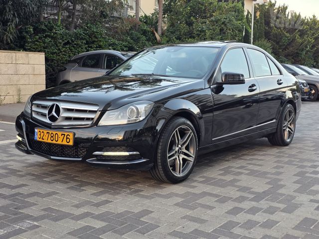 מודעת רכב מרצדס-בנץ C-class