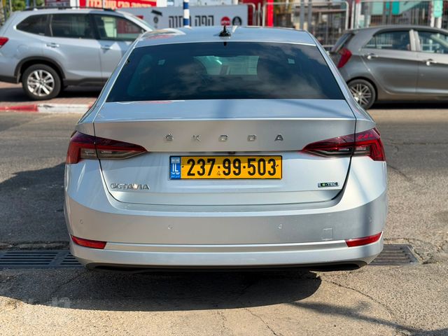 סקודה אוקטביה