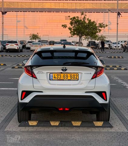 טויוטה C-HR