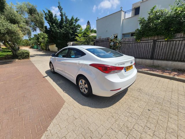 יונדאי I35