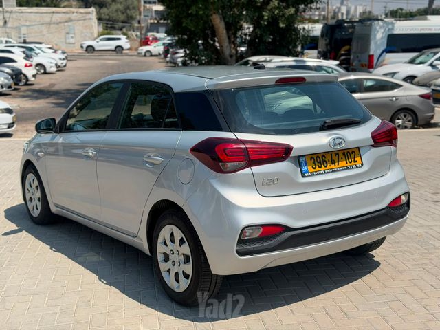 יונדאי i20