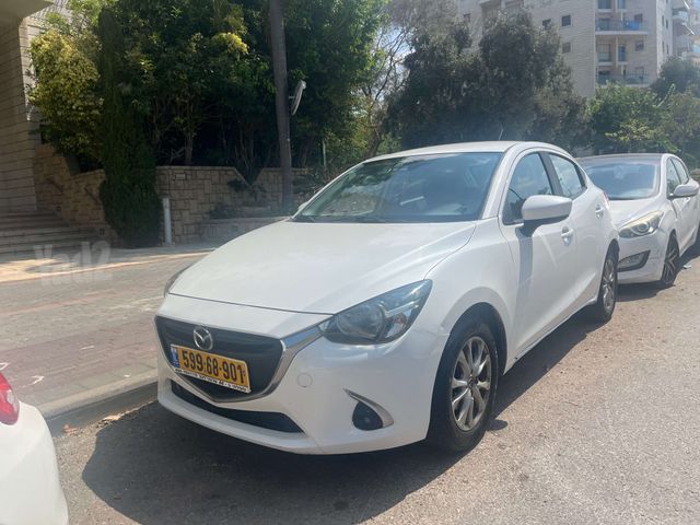 מודעת רכב מאזדה 2 2