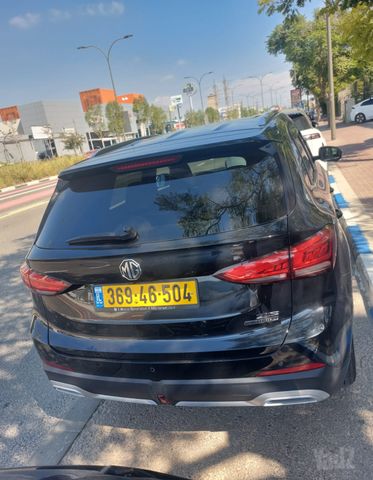 מודעת רכב אם ג'י ZS