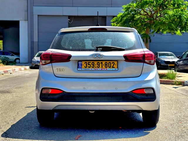 יונדאי i20