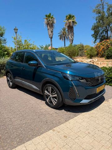 פיג'ו 3008