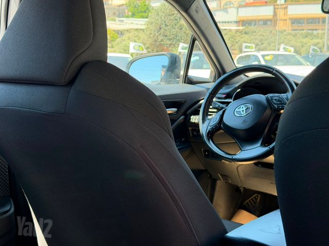 טויוטה C-HR