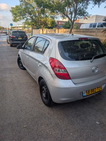יונדאי i20