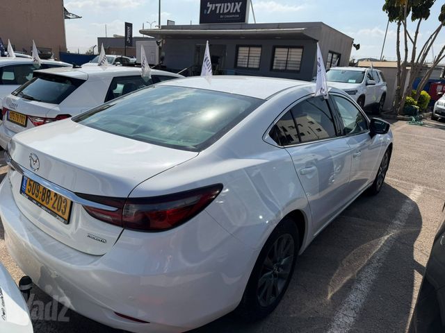 מאזדה 6
