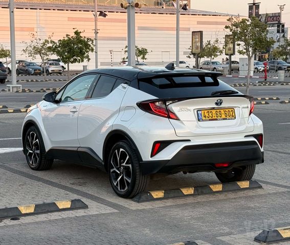 טויוטה C-HR