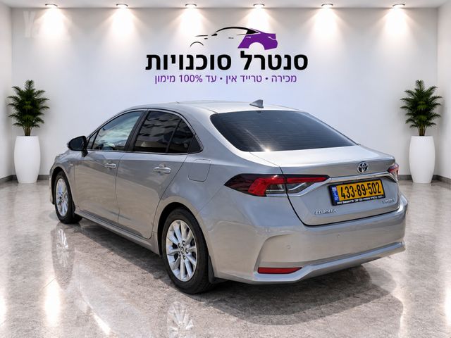 טויוטה קורולה