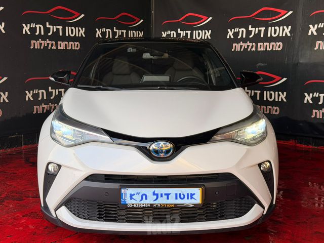 מודעת רכב טויוטה C-HR
