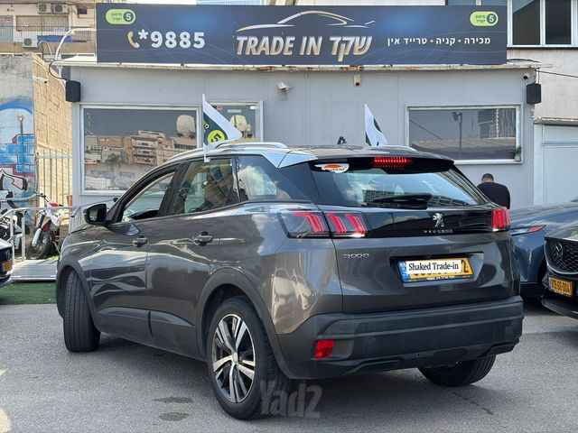 פיג'ו 3008