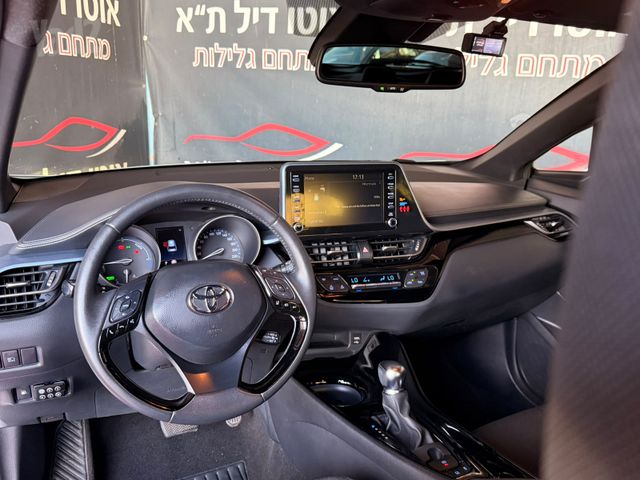 טויוטה C-HR