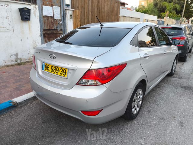 יונדאי אקסנט i25