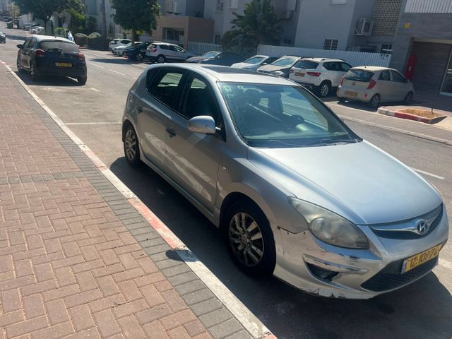 יונדאי i30