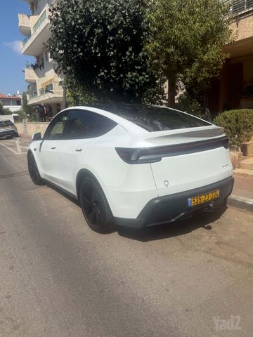 טסלה מודל Y