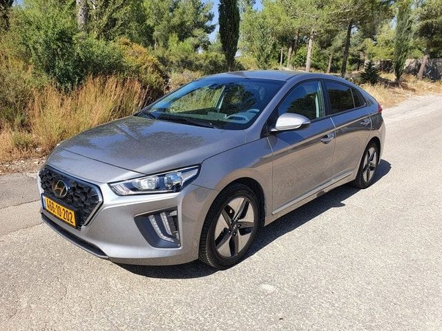 מודעת רכב יונדאי איוניק