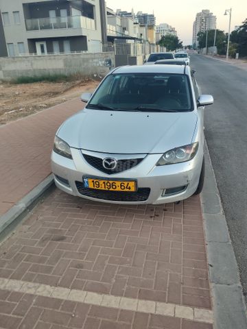 מאזדה 3