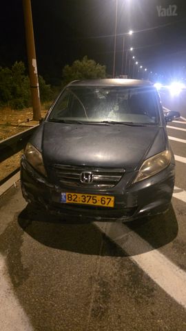 מודעת רכב הונדה FR-V