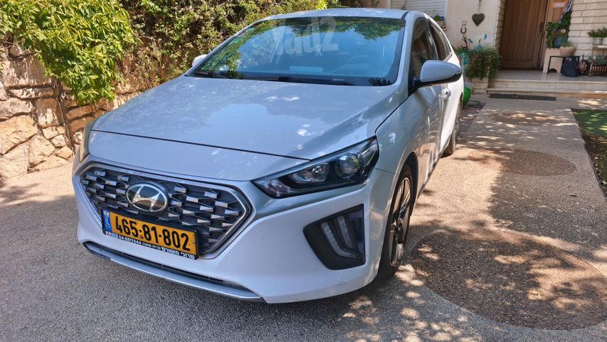 יונדאי איוניק