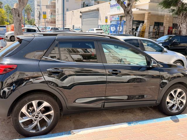 קיה סטוניק