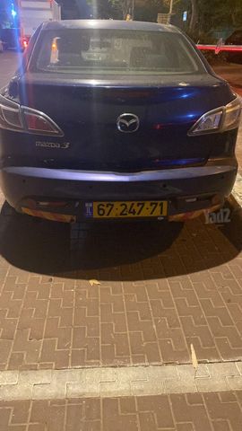 מודעת רכב מאזדה 3