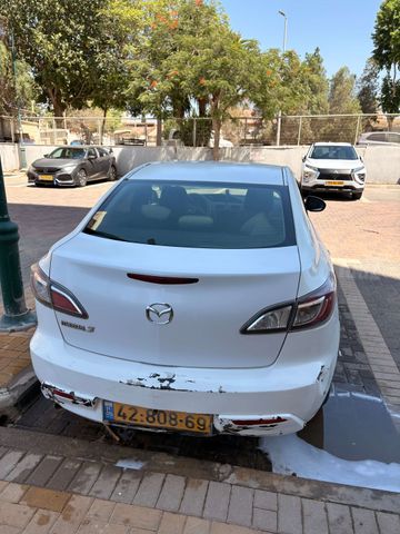 מאזדה 3