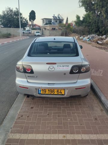 מאזדה 3