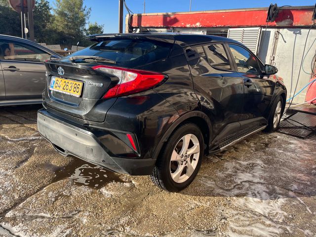 טויוטה C-HR