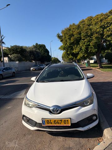 טויוטה אוריס