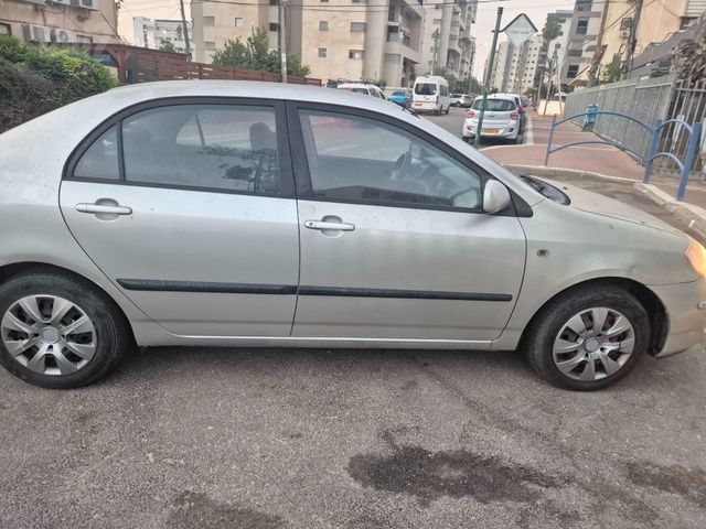 טויוטה קורולה